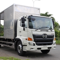 Hino FG8JT8A-PGX thùng kín 7,7 tấn