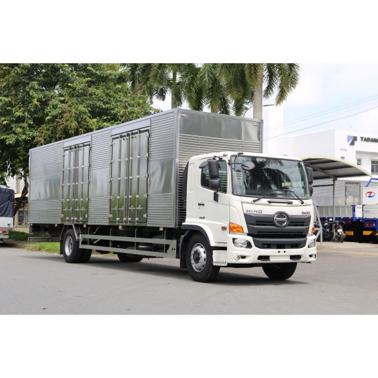 Hino FG8JT8A-PGX thùng dài 10m 4 cửa hông