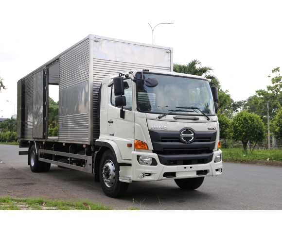 Hino FG8JT8A-PGX thùng kín 7,7 tấn