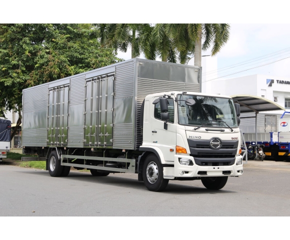 Hino FG8JT8A-PGX thùng dài 10m 4 cửa hông