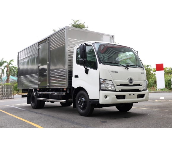 Hino XZU720 thùng kín 3,5 tấn